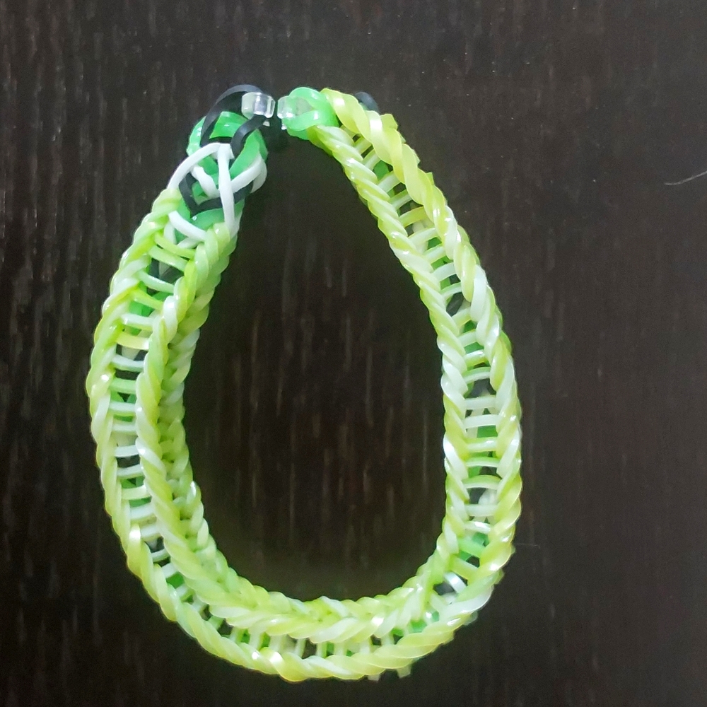Tidal wave bracelet